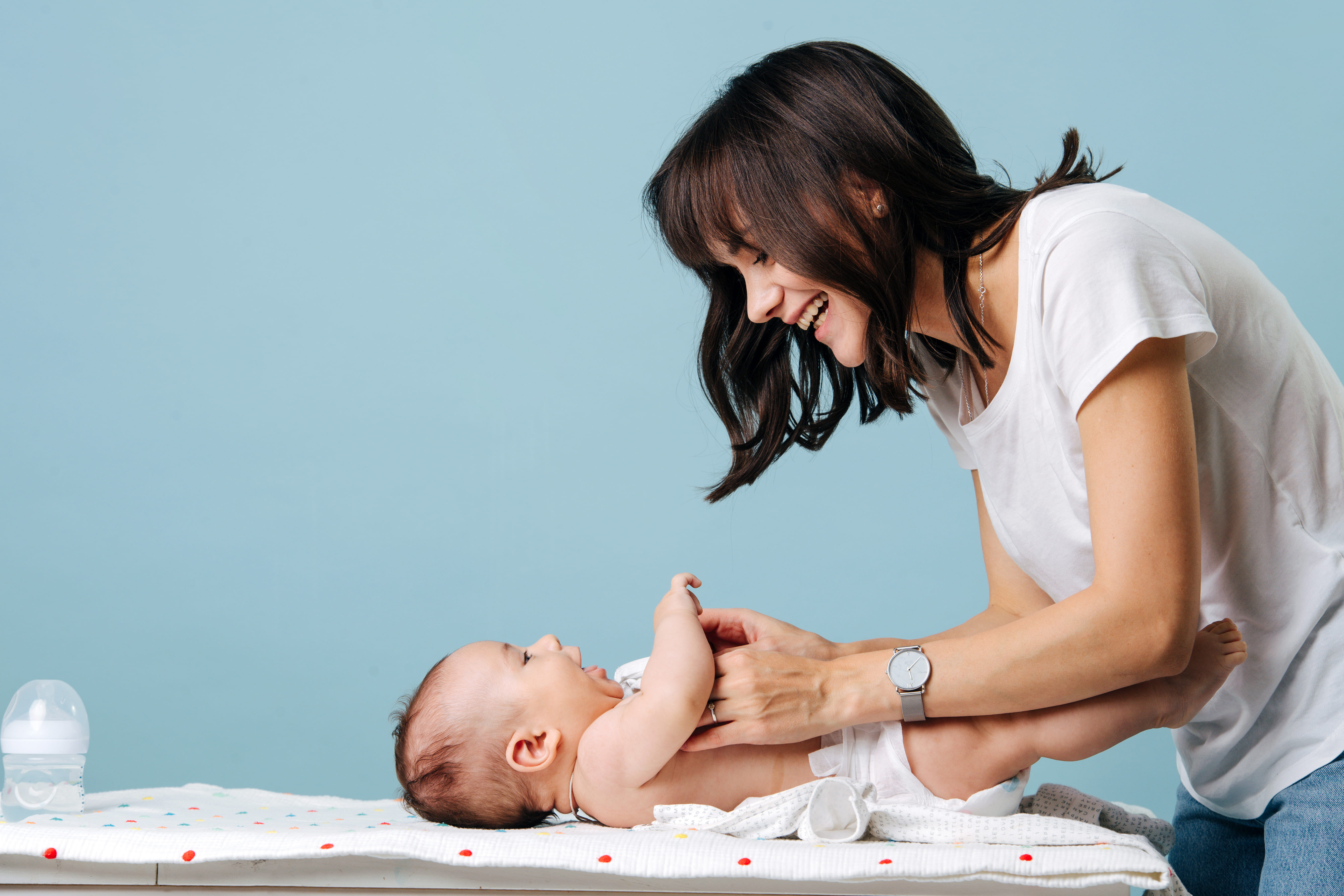 Cara Mengganti Newborn Diapers dengan Benar